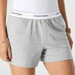 Top 10 🎁 Short Jogging Femme QS6871E Gris Chiné de Calvin Klein 🛒 -Calvin Klein Soldes Magasin calvin klein 333036 QS6871E P7A 20220822T155138 03