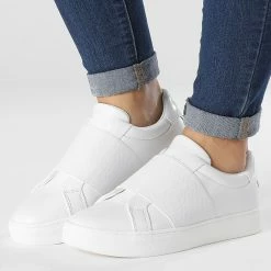 Meilleure affaire 🤩 Baskets Femme Cupsole Slip-On 1325 Triple White de Calvin Klein 🤩