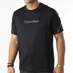 Sortie 👏 Tee 👚 Shirt A Bandes GMF2K102 Noir de Calvin Klein 🤩