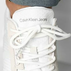 Tout neuf 🎉 Baskets Toothy Runner 0417 Triple White de Calvin Klein 💯 -Calvin Klein Soldes Magasin calvin klein 334088 YM0YM00417 0K8 20220830T154828 03
