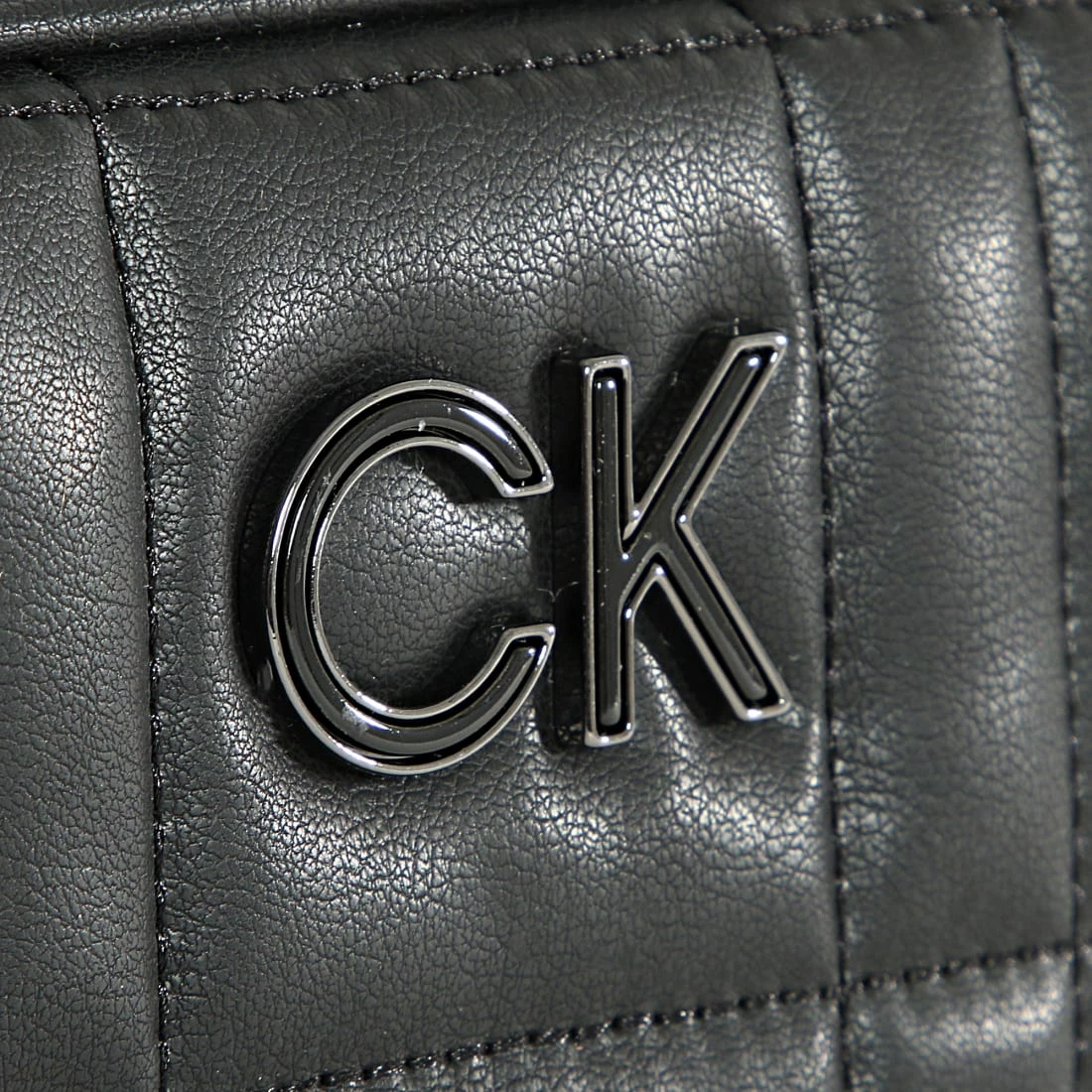 Budget 😀 Sac A Main Femme Re-Lock Quilt 9859 Noir de Calvin Klein 😀 2 Budget 😀 Sac A Main Femme Re-Lock Quilt 9859 Noir de Calvin Klein 😀 – Image 2