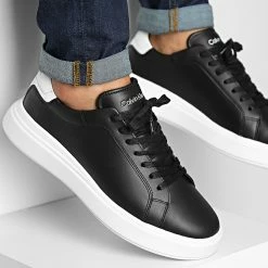 Remise 🥰 Baskets Low Top Lace Up 0292 Black White de Calvin Klein 👏