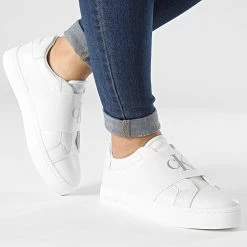 Promo 🤩 Baskets Femme Classic Cupsole Ribbon 0776 White Silver de Calvin Klein 🔔 -Calvin Klein Soldes Magasin calvin klein 334630 YW0YW00776 0LB 20220830T160452 03