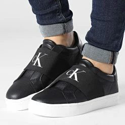 De gros 🥰 Baskets Femme Classic Cupsole Ribbon 0776 Black de Calvin Klein ✨