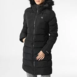 Acheter 💯 Doudoune Capuche Femme 5090 Noir de Calvin Klein 🤩