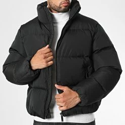 Offres 👍 Doudoune Comfort Fit 0358 Noir de Calvin Klein ⭐