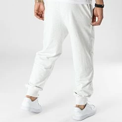 Budget 👏 Pantalon Jogging NM2302E Blanc Chiné de Calvin Klein ⌛ 7 Budget 👏 Pantalon Jogging NM2302E Blanc Chiné de Calvin Klein ⌛ -Calvin Klein Soldes Magasin calvin klein 337810 NM2302E P74 20221108T142652 04