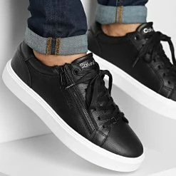 Remise 🔥 Baskets Low Top Lace Up 0811 PVH Black de Calvin Klein 😉