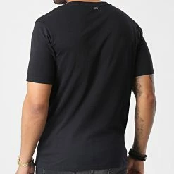 Bon marché 🔥 Tee 👚 Shirt GMF2K140 Noir de Calvin Klein 🧨 -Calvin Klein Soldes Magasin calvin klein 338124 GMF2K140 BAE 20221104T144928 04