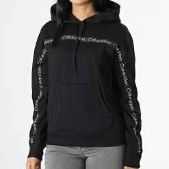 Meilleur prix 🥰 Sweat Capuche Femme GWF2W304 Noir de Calvin Klein 💯 -Calvin Klein Soldes Magasin calvin klein 338498 GWF2W304 BAE 20221108T134929 03