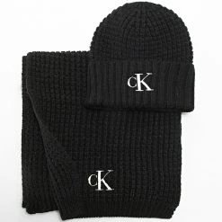 Meilleure vente 🥰 Lot Echarpe Et Bonnet Waffle 0149 Noir de Calvin Klein 🎁