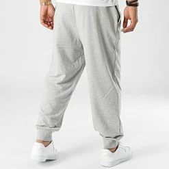 Le moins cher 🛒 Pantalon Jogging NM2302E Gris Chiné de Calvin Klein 🛒 -Calvin Klein Soldes Magasin calvin klein 342258 NM2302E P7A 20221017T151911 04