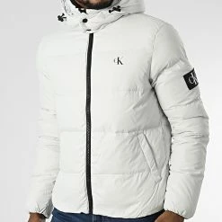 Offres 🛒 Doudoune Capuche 8412 Gris de Calvin Klein 👍 -Calvin Klein Soldes Magasin calvin klein 342436 J30J318412 PRF 20221020T112656 03