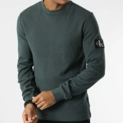 Tout neuf 😉 Pull 6610 Vert de Calvin Klein 🔔