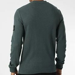 Tout neuf 😉 Pull 6610 Vert de Calvin Klein 🔔 -Calvin Klein Soldes Magasin calvin klein 342512 J30J316610 L7E 20221026T134947 04