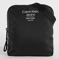 Meilleur prix 😍 Sacoche Sport Essential 0100 Noir de Calvin Klein 🛒