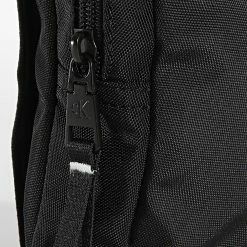 Meilleur prix 😍 Sacoche Sport Essential 0100 Noir de Calvin Klein 🛒 6 Meilleur prix 😍 Sacoche Sport Essential 0100 Noir de Calvin Klein 🛒 -Calvin Klein Soldes Magasin calvin klein 345199 K50K510100 BDS 20221116T155245 03