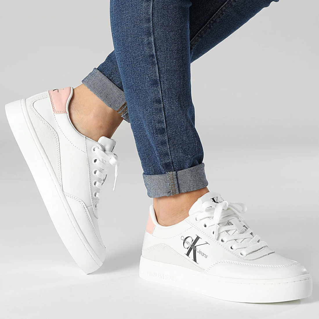 De gros 🎁 Baskets Femme Classic Cupsole Leather 0699 White Peach de Calvin Klein ✔️ 3 De gros 🎁 Baskets Femme Classic Cupsole Leather 0699 White Peach de Calvin Klein ✔️ – Image 3