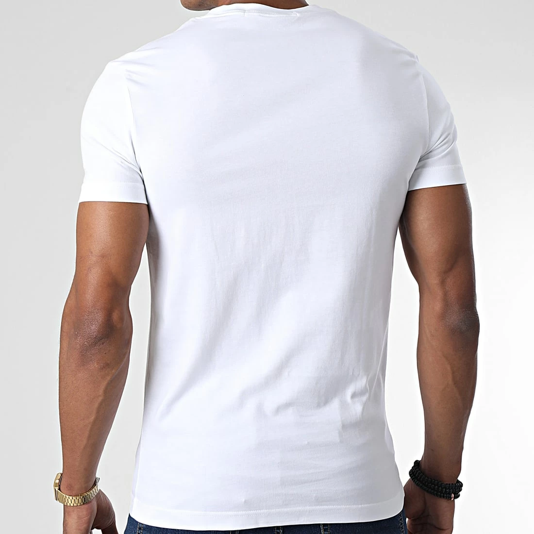 Grosses soldes 💯 Tee 👚 Shirt Small Center Box 2510 Blanc de Calvin Klein 💯 4 Grosses soldes 💯 Tee 👚 Shirt Small Center Box 2510 Blanc de Calvin Klein 💯 – Image 4