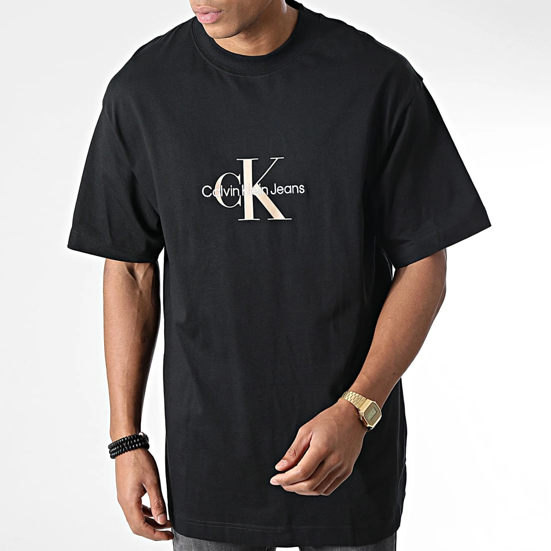 Meilleure affaire 🤩 Tee 👕 Shirt Oversize Large Archival Monologo 2516 Noir de Calvin Klein 🎁 3 Meilleure affaire 🤩 Tee 👕 Shirt Oversize Large Archival Monologo 2516 Noir de Calvin Klein 🎁 – Image 3