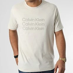 Meilleur prix 👍 Tee 👕 Shirt GMF2K112 Beige de Calvin Klein ⭐