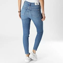 Coupon 💯 Jean Super Skinny Femme 0198 Bleu Denim de Calvin Klein 🛒