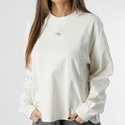 Meilleure affaire ⌛ Tee 👚 Shirt Manches Longues Femme 0289 Beige de Calvin Klein 🧨 -Calvin Klein Soldes Magasin calvin klein 345678 J20J220289 YBI 20221114T121940 03