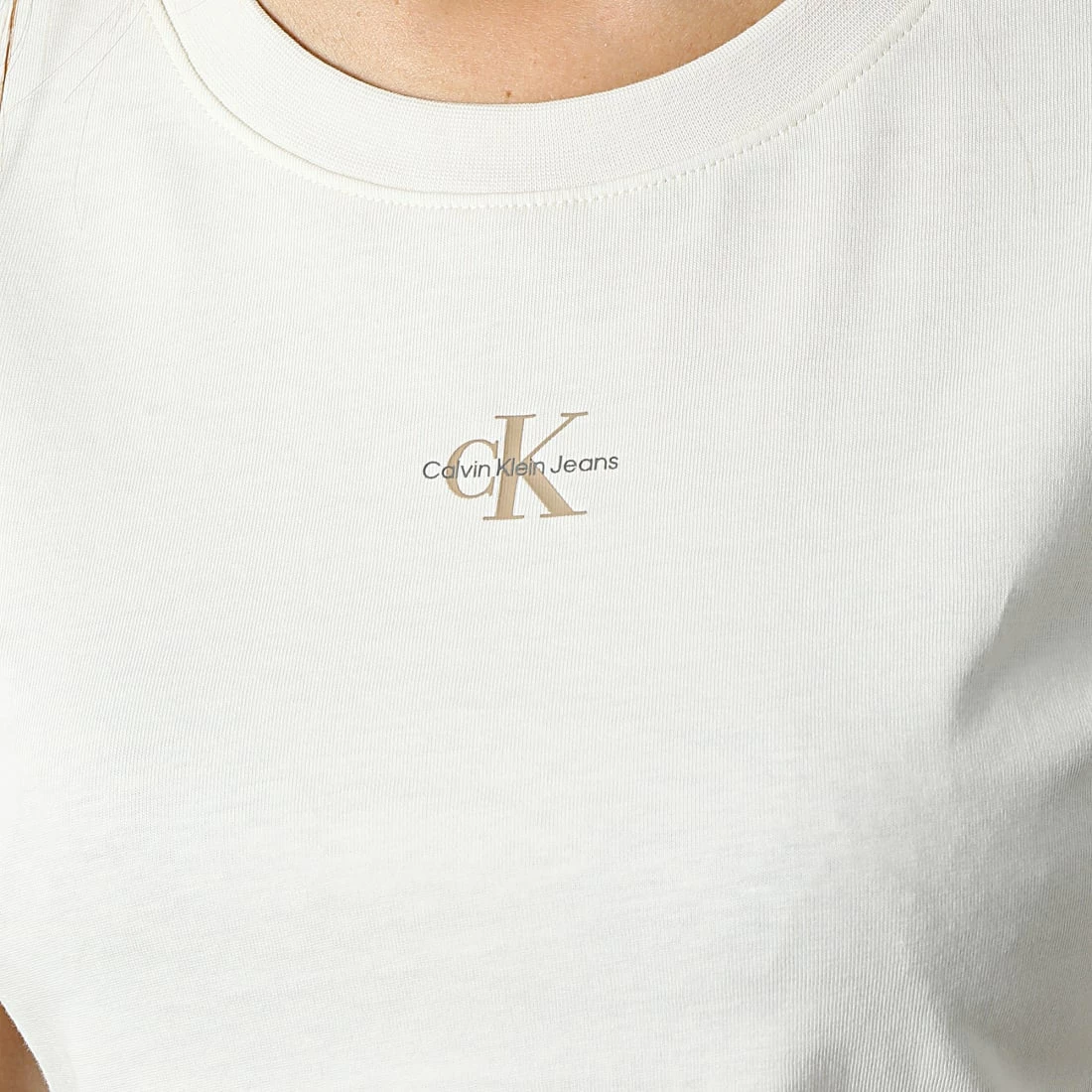 Coupon 🎁 Tee 👚 Shirt Femme 0300 Beige de Calvin Klein 💯 2 Coupon 🎁 Tee 👚 Shirt Femme 0300 Beige de Calvin Klein 💯 – Image 2