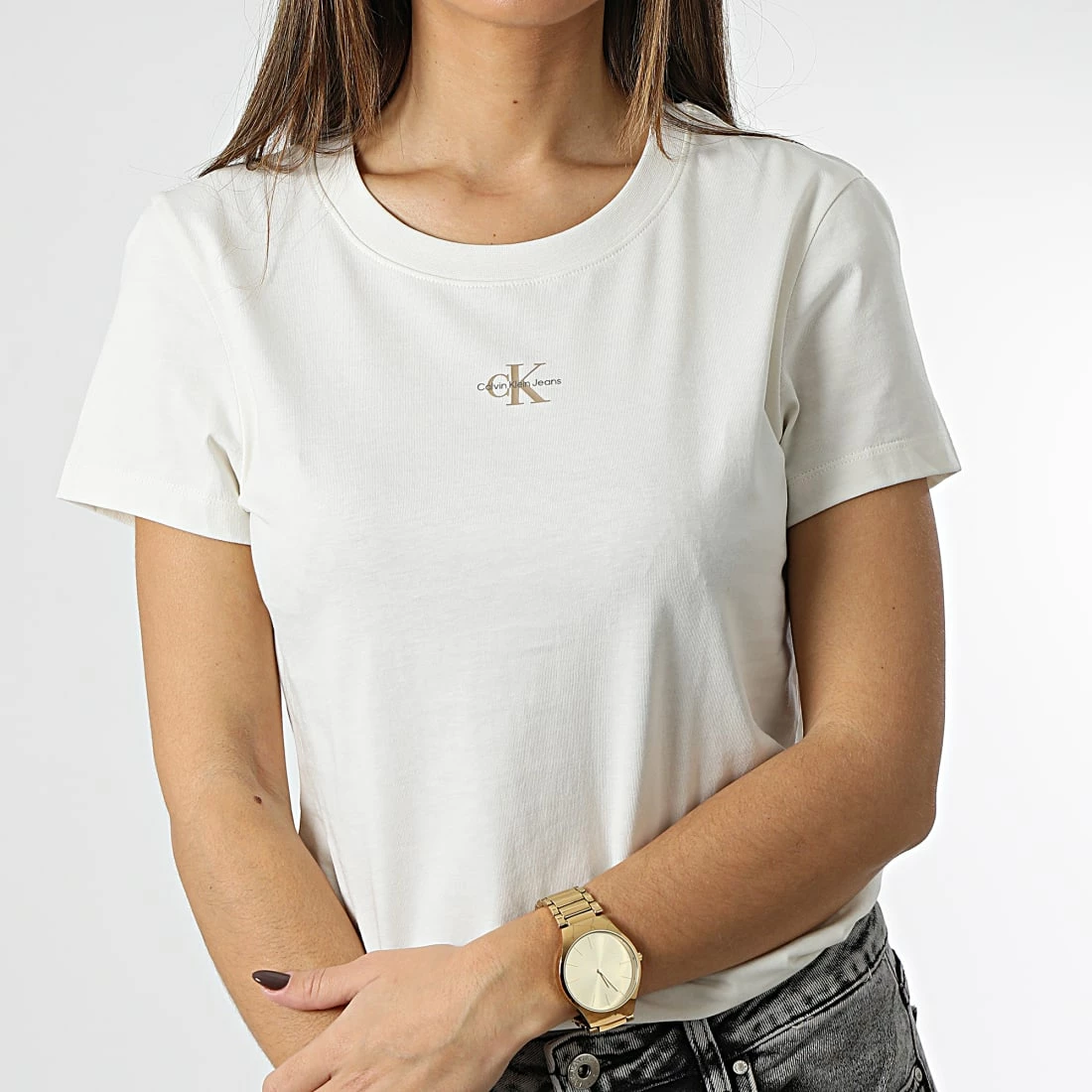 Coupon 🎁 Tee 👚 Shirt Femme 0300 Beige de Calvin Klein 💯 3 Coupon 🎁 Tee 👚 Shirt Femme 0300 Beige de Calvin Klein 💯 – Image 3