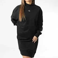 Bon marché ❤️ Robe Sweat Crewneck Femme 0412 Noir de Calvin Klein ✨ -Calvin Klein Soldes Magasin calvin klein 345687 J20J220412 BEH 20221117T095343 03