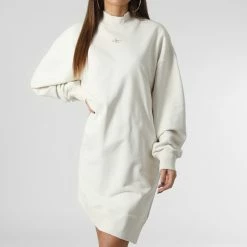 De gros 🛒 Sweat Crewneck Long 0412 Beige de Calvin Klein 💯 -Calvin Klein Soldes Magasin calvin klein 345688 J20J220412 YBI 20221121T154417 03