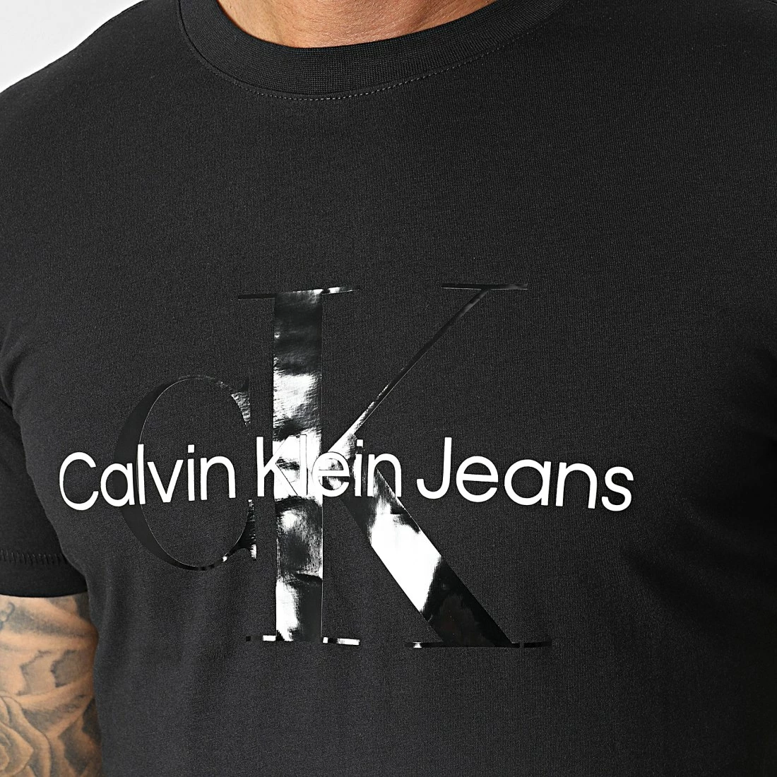 Promo 🤩 Tee 👕 Shirt 0806 Noir de Calvin Klein ✨ 2 Promo 🤩 Tee 👕 Shirt 0806 Noir de Calvin Klein ✨ – Image 2