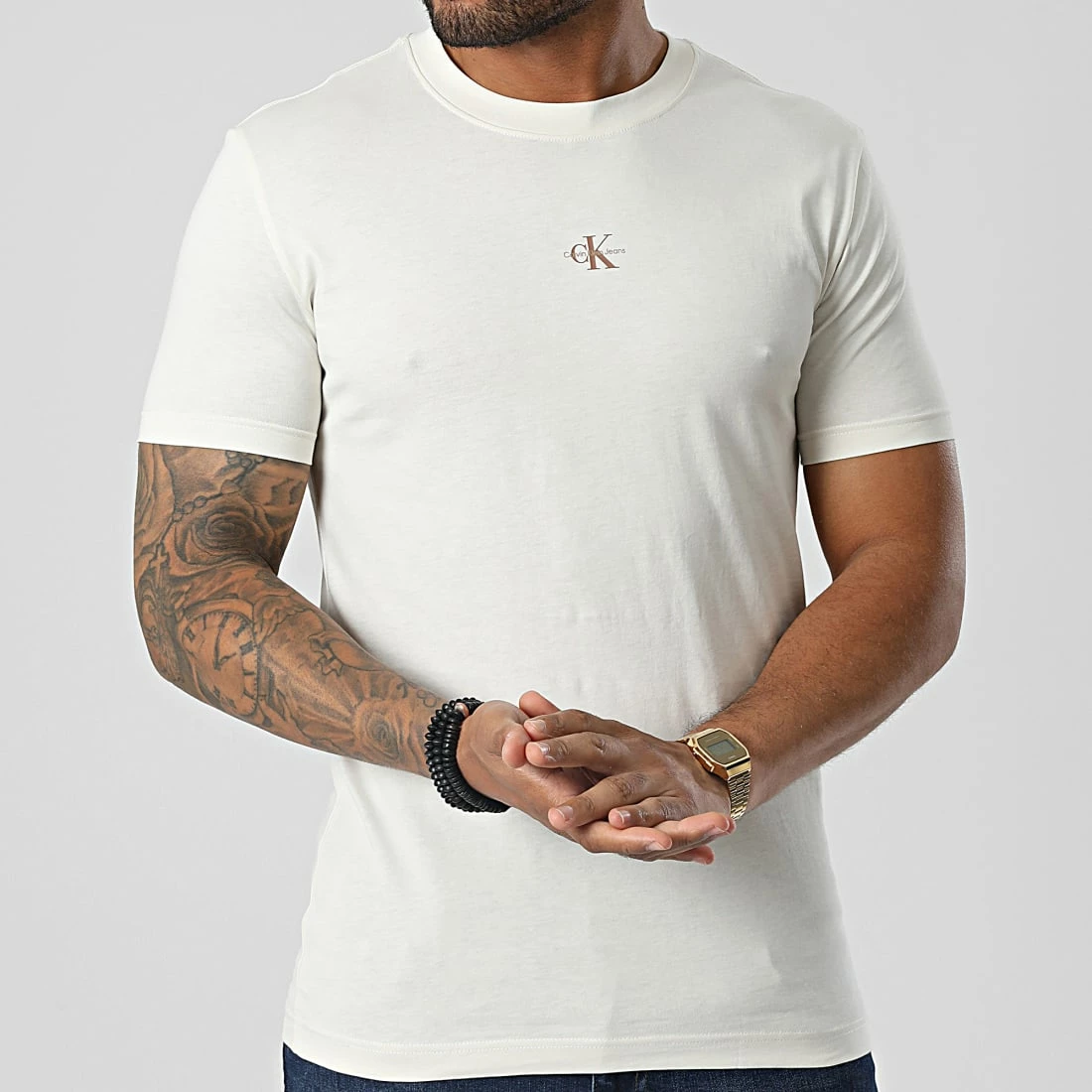 Bon marché ❤️ Tee 👚 Shirt 2466 Beige de Calvin Klein ✨ 3 Bon marché ❤️ Tee 👚 Shirt 2466 Beige de Calvin Klein ✨ – Image 3