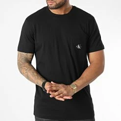 De gros 👍 Tee 👕 Shirt Poche Micro Monologo 3027 Noir de Calvin Klein 💯 -Calvin Klein Soldes Magasin calvin klein 345944 J30J323027 BEH 20221031T123607 03