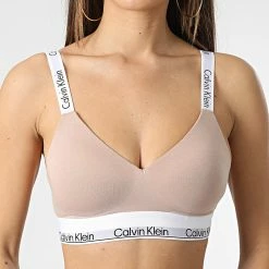 Le moins cher 👍 Brassière Femme QF7030E Beige de Calvin Klein 🤩
