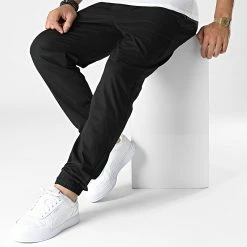 Le moins cher ⌛ Pantalon Jogging NB2364E Noir de Calvin Klein 👍 -Calvin Klein Soldes Magasin calvin klein 346517 NB2364E UB1 20221108T150401 03