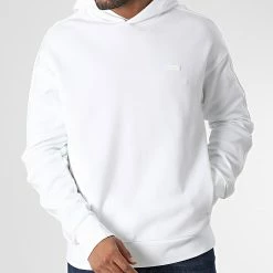 Nouveau 🎁 Sweat Capuche Logo Tape 0753 Blanc de Calvin Klein 🛒 -Calvin Klein Soldes Magasin calvin klein 347041 K10K110753 YAF 20221110T153050 03