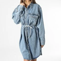 Le moins cher 🛒 Robe Jean Femme Utility 👚 Shirt 👗 Dress Bleu Denim de Calvin Klein 👍 -Calvin Klein Soldes Magasin calvin klein 347108 J20J219356 1AA 20221114T152818 03