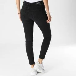 Budget ⭐ Jean Skinny Femme Mid Rise 9537 Noir de Calvin Klein 🔔