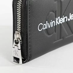 Nouveau 😉 Portefeuille Femme Sculpted 0347 Noir de Calvin Klein 🤩 6 Nouveau 😉 Portefeuille Femme Sculpted 0347 Noir de Calvin Klein 🤩 -Calvin Klein Soldes Magasin calvin klein 347132 K60K610347 BDS 20221121T141123 03