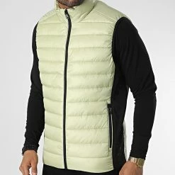 Promo 🤩 Doudoune Sans Manches Recycled Side Logo 8292 Vert Clair de Calvin Klein ⌛