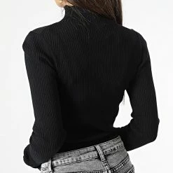 Remise 😉 Pull Femme Stacked Logo 0439 Noir de Calvin Klein 🛒 7 Remise 😉 Pull Femme Stacked Logo 0439 Noir de Calvin Klein 🛒 -Calvin Klein Soldes Magasin calvin klein 347417 J20J220439 BEH 20221114T155519 04