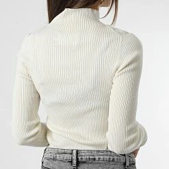 Les meilleures critiques de 🎁 Pull Femme Stacked Logo 0439 Beige de Calvin Klein 🔔 -Calvin Klein Soldes Magasin calvin klein 347418 J20J220439 YBI 20221114T122714 04