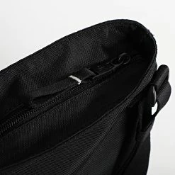 Grosses soldes 😀 Sacoche Sport Essentials Flatpack 0102 Noir de Calvin Klein 🧨 -Calvin Klein Soldes Magasin calvin klein 347424 K50K510102 BDS 20221121T141334 03