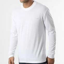 Meilleure vente 🎁 Tee 👕 Shirt 2512 Blanc Argenté de Calvin Klein 👍 6 Meilleure vente 🎁 Tee 👕 Shirt 2512 Blanc Argenté de Calvin Klein 👍 -Calvin Klein Soldes Magasin calvin klein 347768 J30J322512 YAF 20221114T141527 03