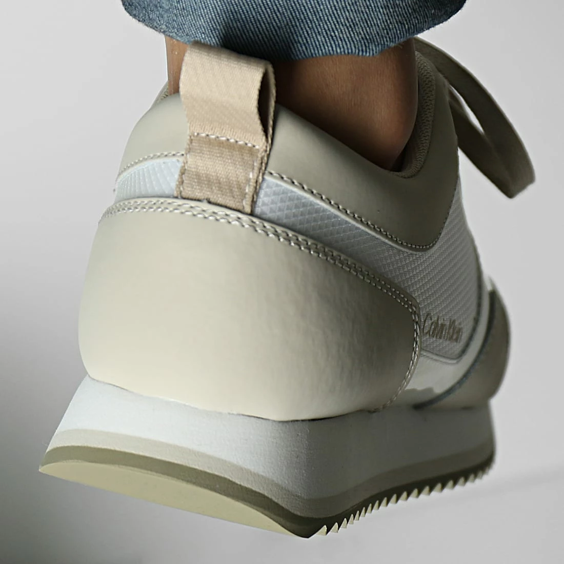 Coupon 👏 Baskets Low Top Lace Up Mix 0855 Feather Gray White Aloe de Calvin Klein 😍 4 Coupon 👏 Baskets Low Top Lace Up Mix 0855 Feather Gray White Aloe de Calvin Klein 😍 – Image 4