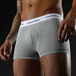 Acheter 🎉 Lot de 3 Boxers Coton Stretch U2664G Noir Blanc Gris de Calvin Klein 👏 15 Acheter 🎉 Lot de 3 Boxers Coton Stretch U2664G Noir Blanc Gris de Calvin Klein 👏 -Calvin Klein Soldes Magasin calvin klein 46741 U2664G 998 NOOS TPDT 20211124T141703 05