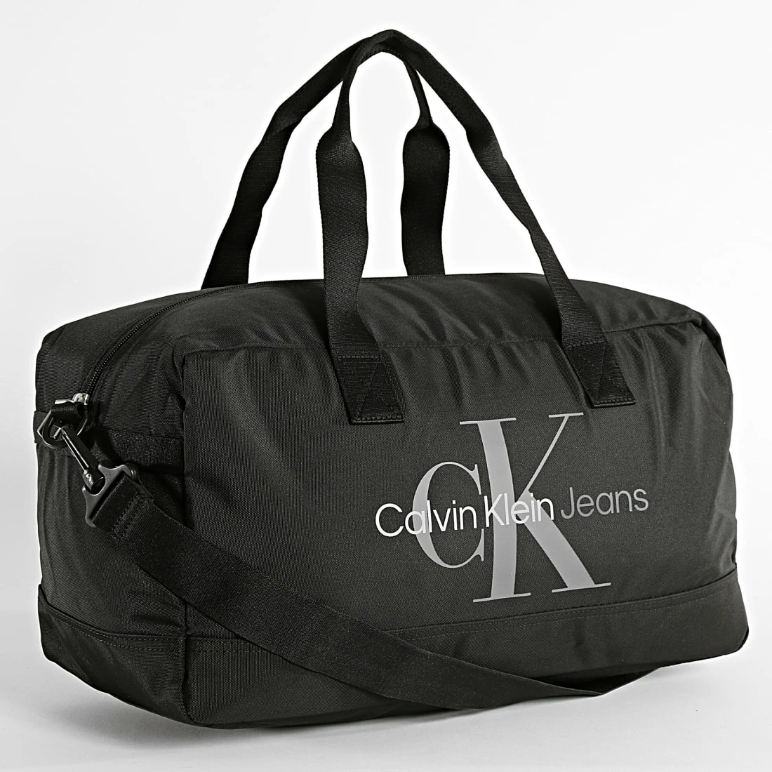 Les meilleures critiques de 🥰 Sac De Sport Sport Essentials Duffel 9347 Noir de Calvin Klein 💯 1 Les meilleures critiques de 🥰 Sac De Sport Sport Essentials Duffel 9347 Noir de Calvin Klein 💯
