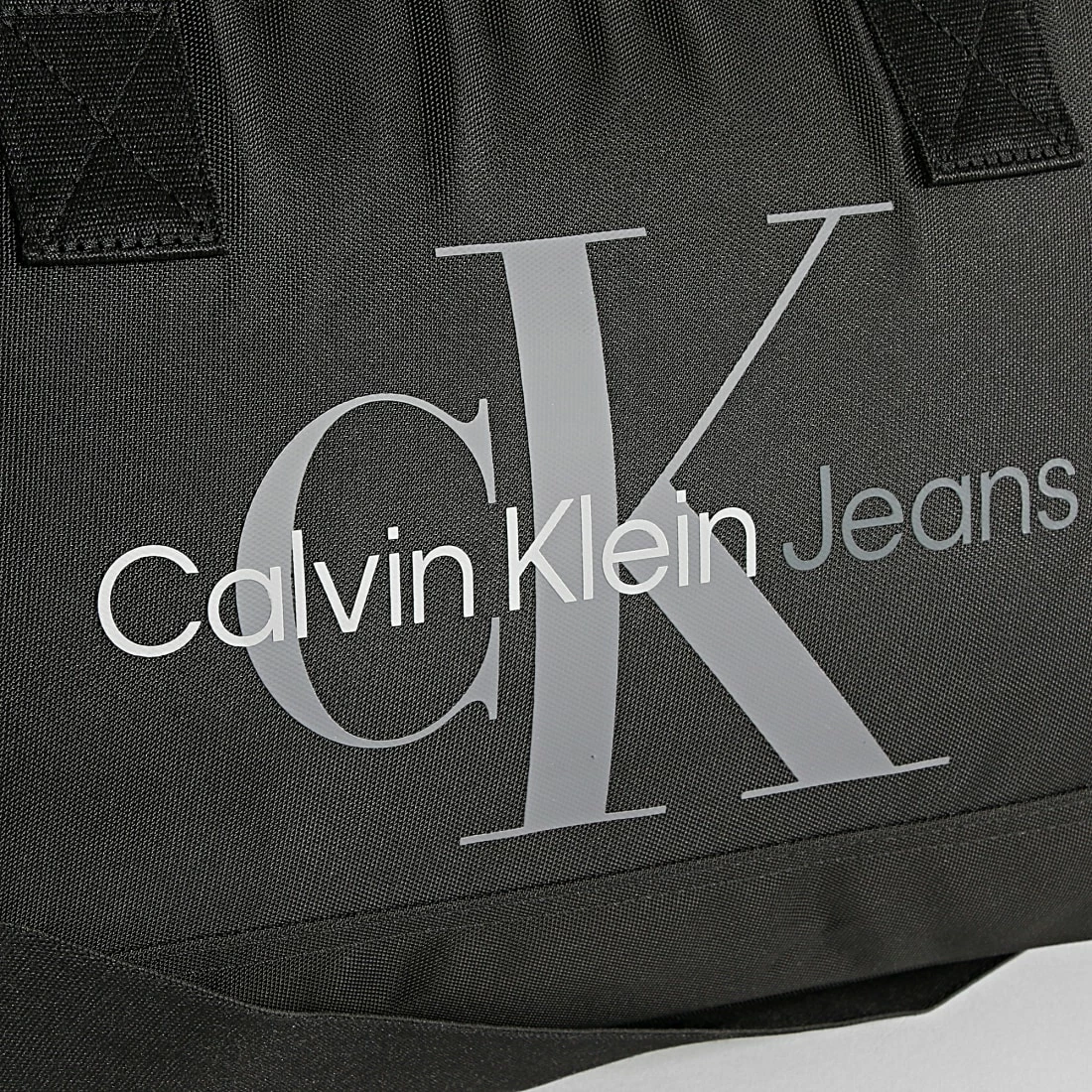 Les meilleures critiques de 🥰 Sac De Sport Sport Essentials Duffel 9347 Noir de Calvin Klein 💯 2 Les meilleures critiques de 🥰 Sac De Sport Sport Essentials Duffel 9347 Noir de Calvin Klein 💯 – Image 2